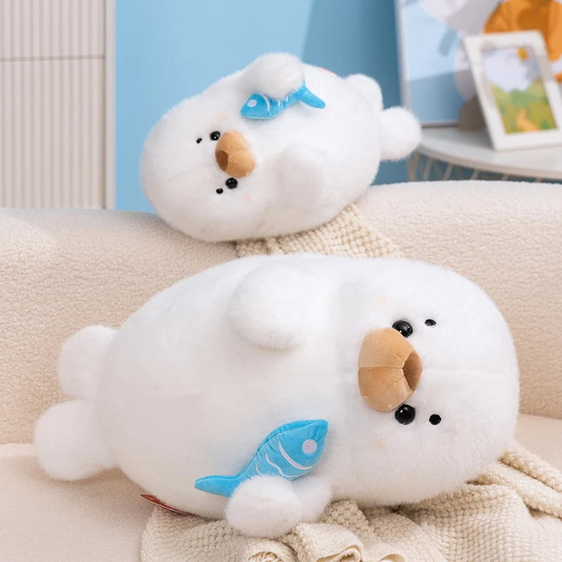 もちもち 白い アザラシ 魚持ち ぬいぐるみ