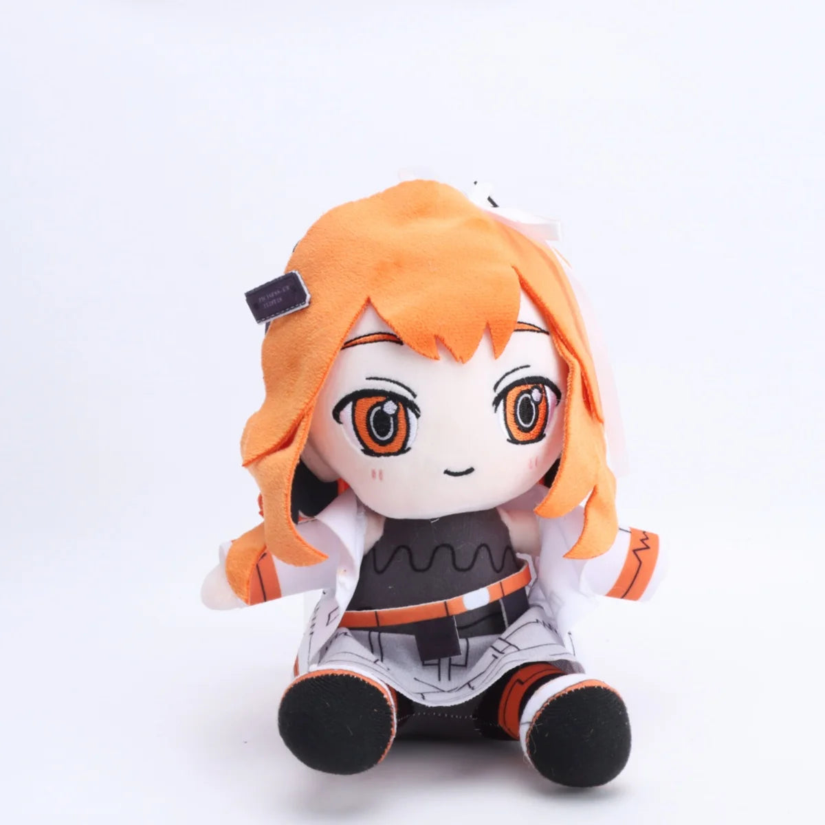 可愛いオレンジ髪の座りポーズ アニメキャラクターぬいぐるみ