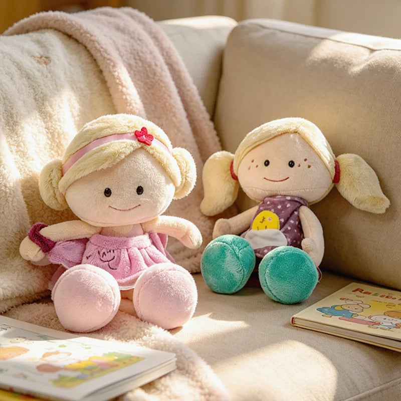 ポンポン足のふわふわ女の子ぬいぐるみ 各種ドレス