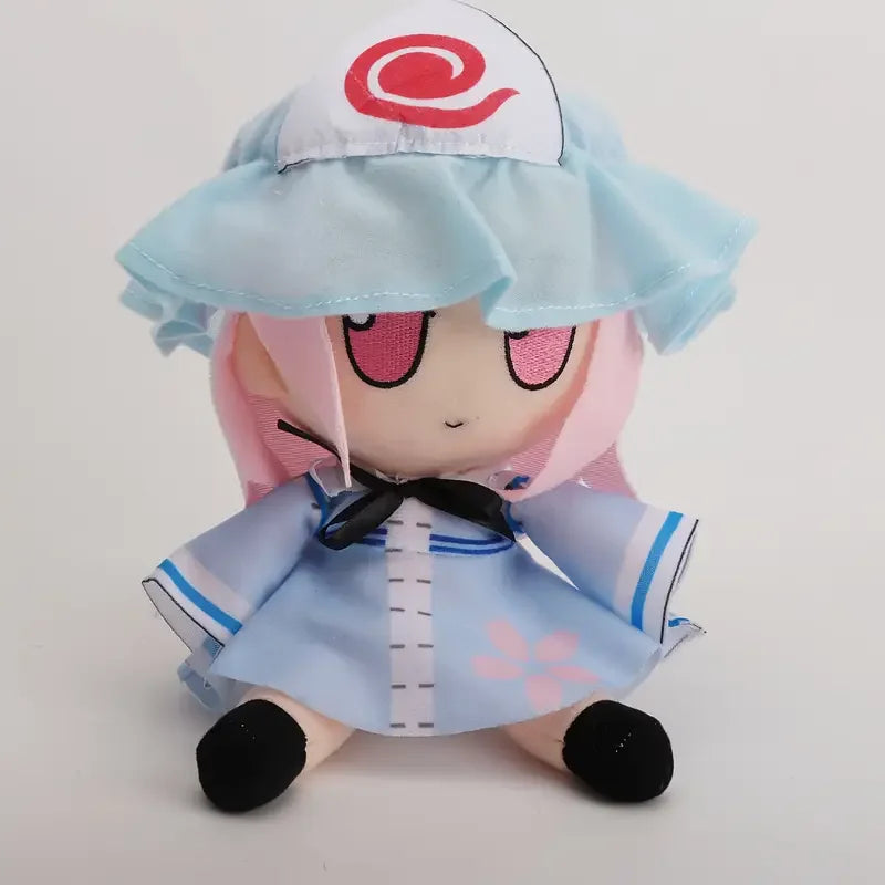 水色のフリル帽子と桜模様ドレスのデフォルメぬいぐるみ