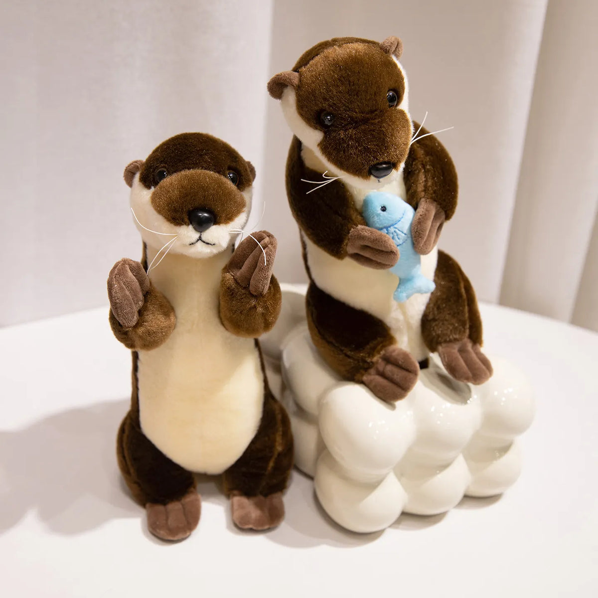 カワウソ ぬいぐるみ お魚付き ふわふわ ブラウン