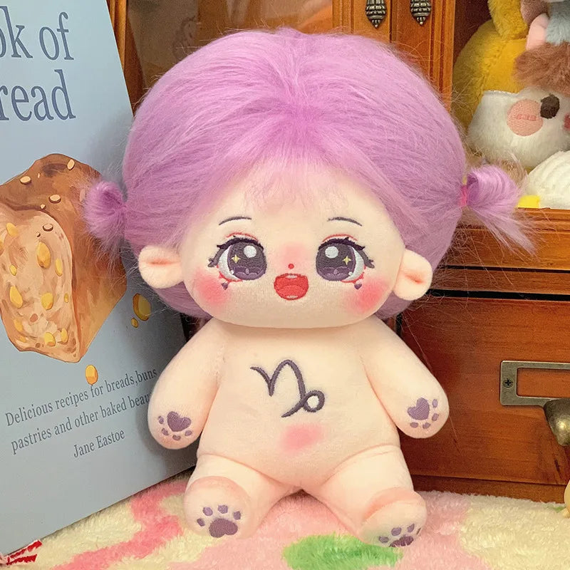 ぬいぐるみ ピンク髪のキラキラ瞳 イチゴ柄ワンピースと帽子