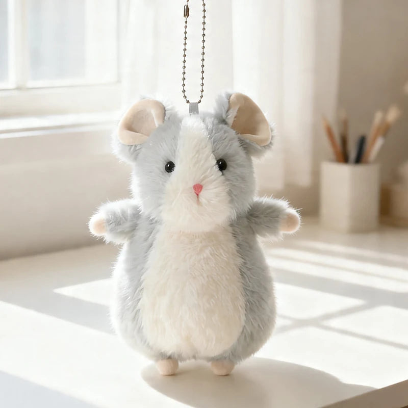ふわふわでかわいいパステルカラーのハムスターぬいぐるみ