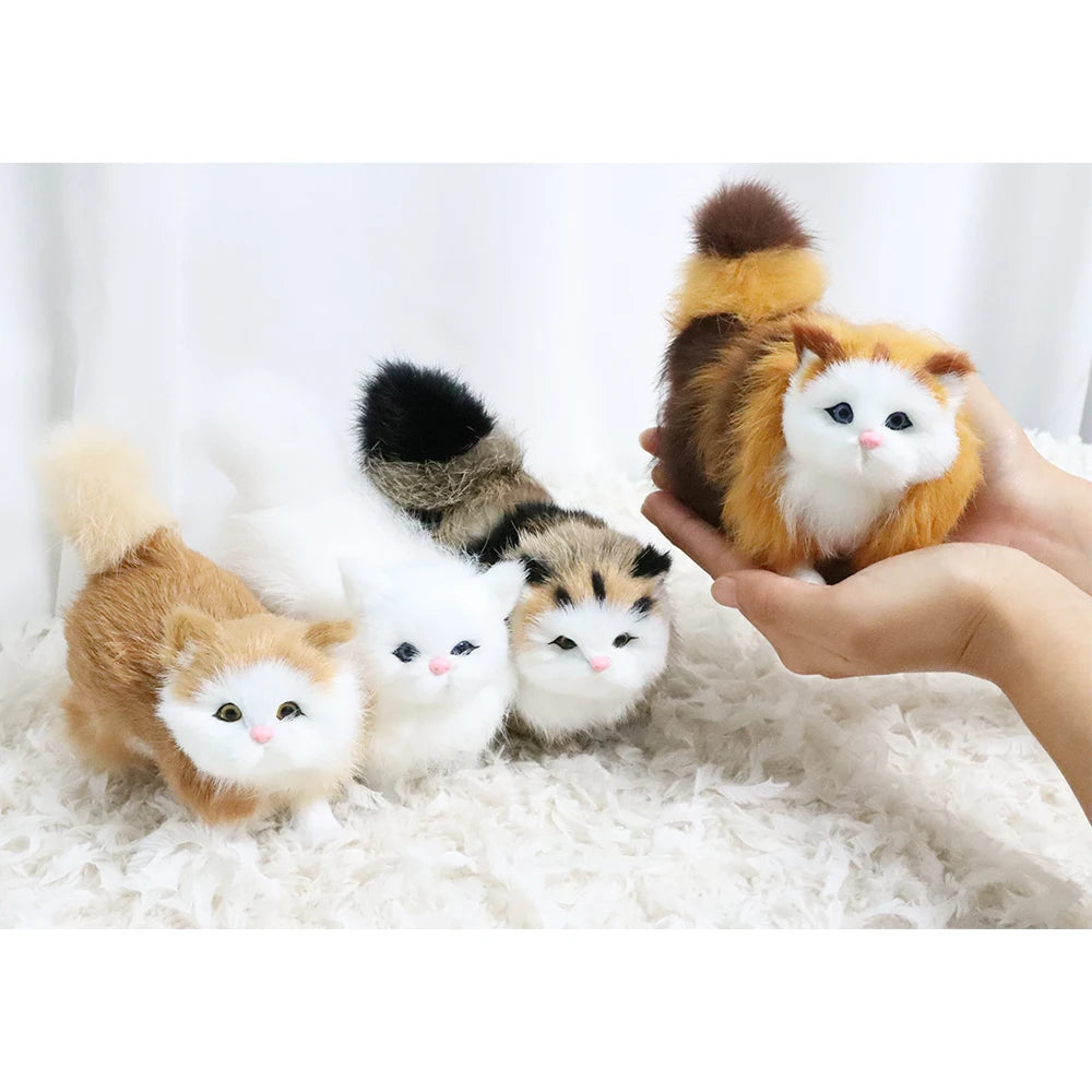 ふわふわリアルな子猫のミニチュアぬいぐるみ