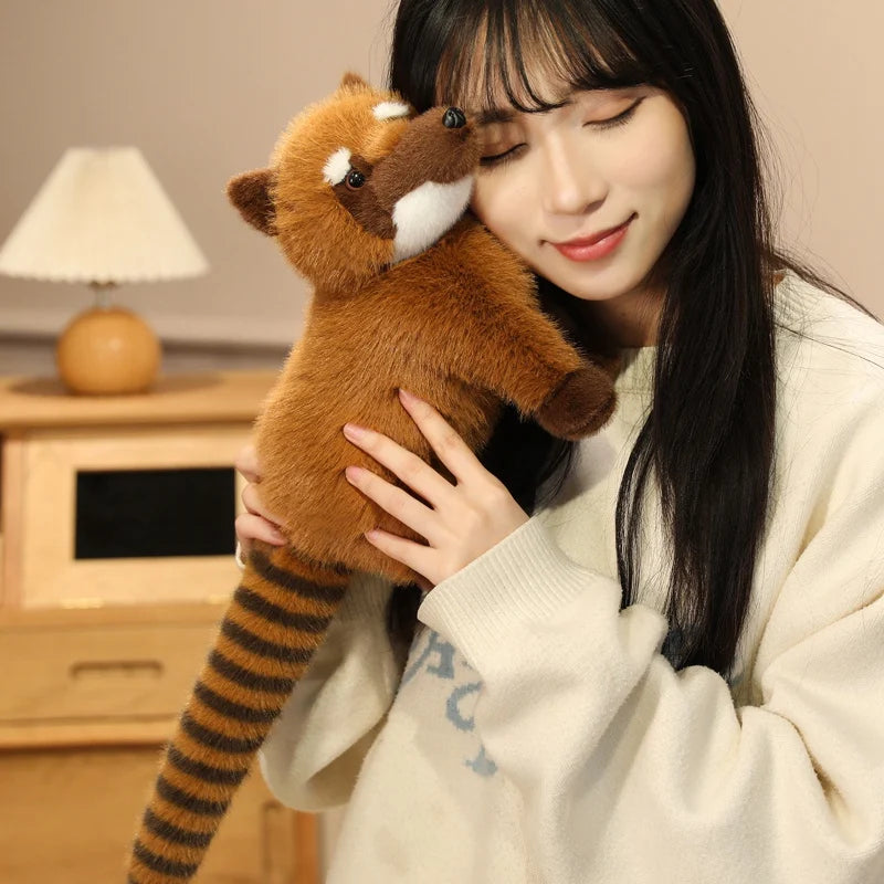 ふわふわ リアルなレッサーパンダぬいぐるみ しま模様のしっぽ