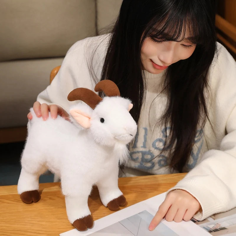 立つ白黒ヤギぬいぐるみ2匹セット 角と髭付き