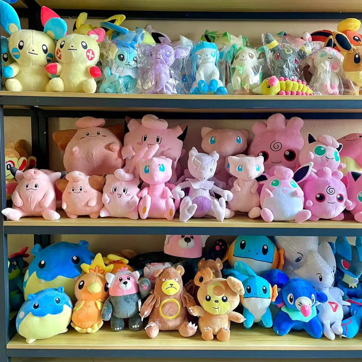 ポケモン ピカチュウ ふわふわ ぬいぐるみ 黄色
