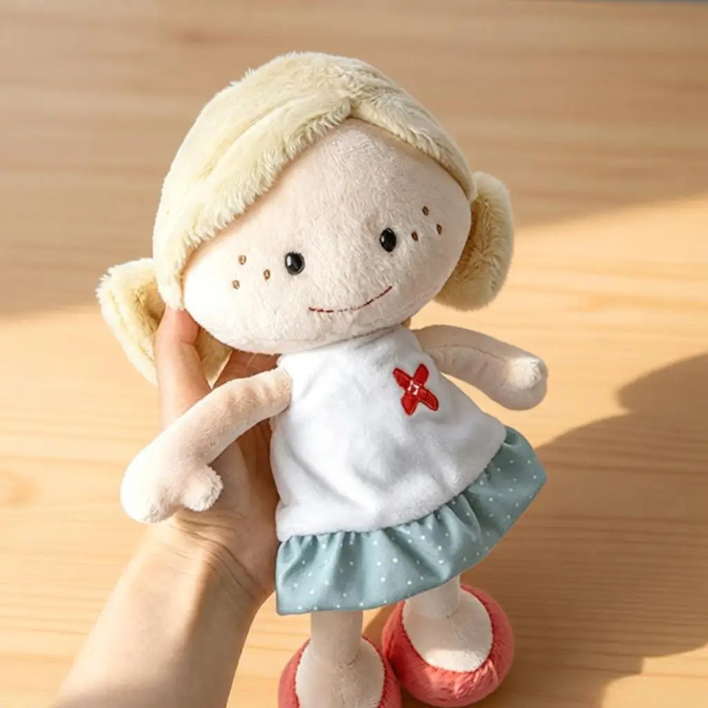 かわいい そばかす顔の パステル ふわふわ ぬいぐるみ