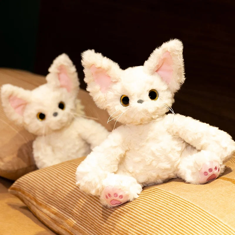 ふわふわ クリーム色の 猫 ぬいぐるみ 大きな耳と肉球