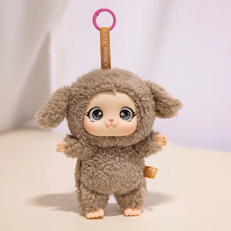 大きな瞳のモコモコひつじ ぬいぐるみ ニット帽とポシェット付き
