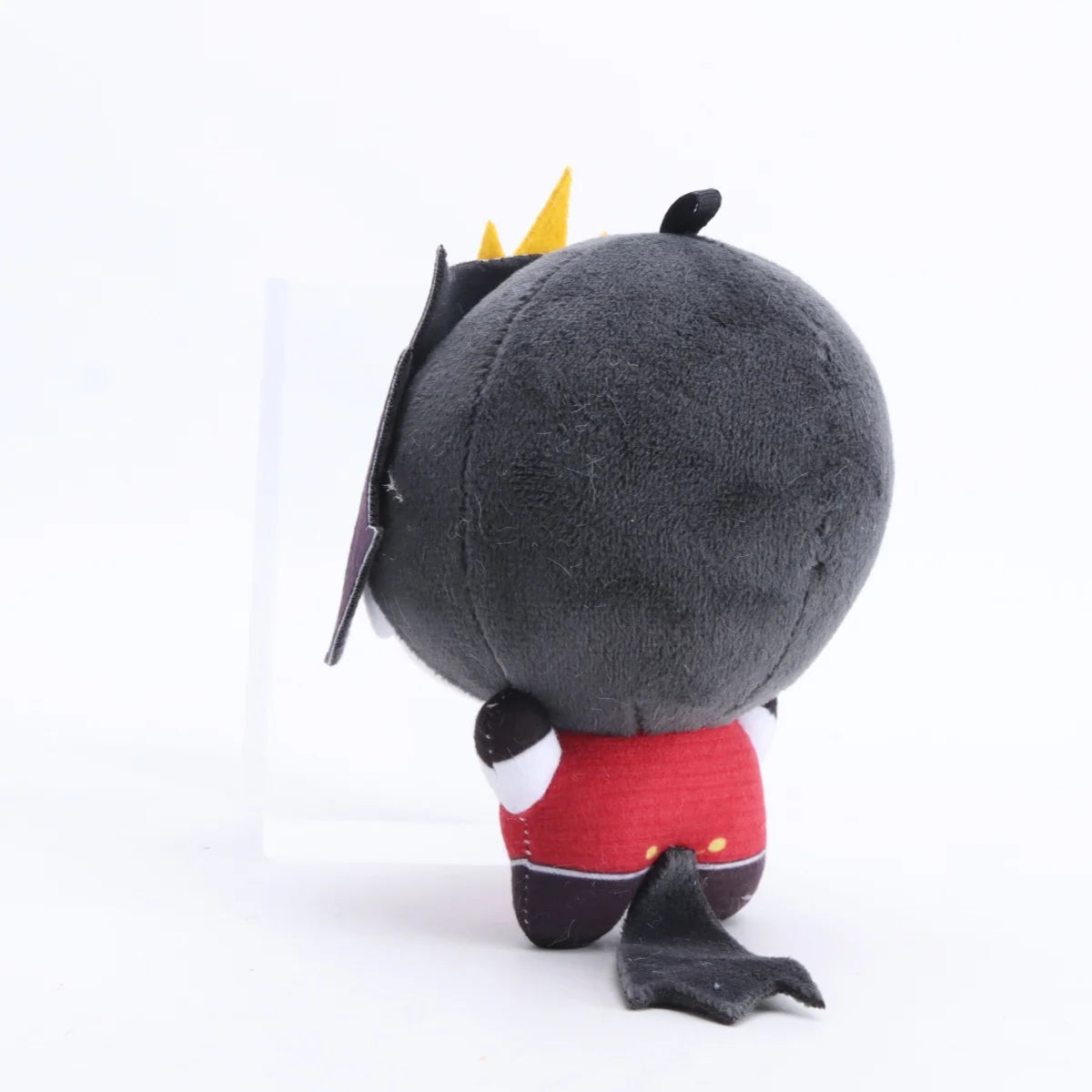 ヘルヴァボス ストラス 王冠付きぬいぐるみ 赤いジャケット
