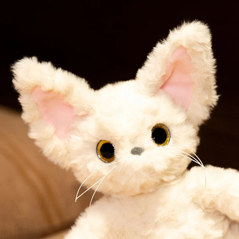 ふわふわ クリーム色の 猫 ぬいぐるみ 大きな耳と肉球