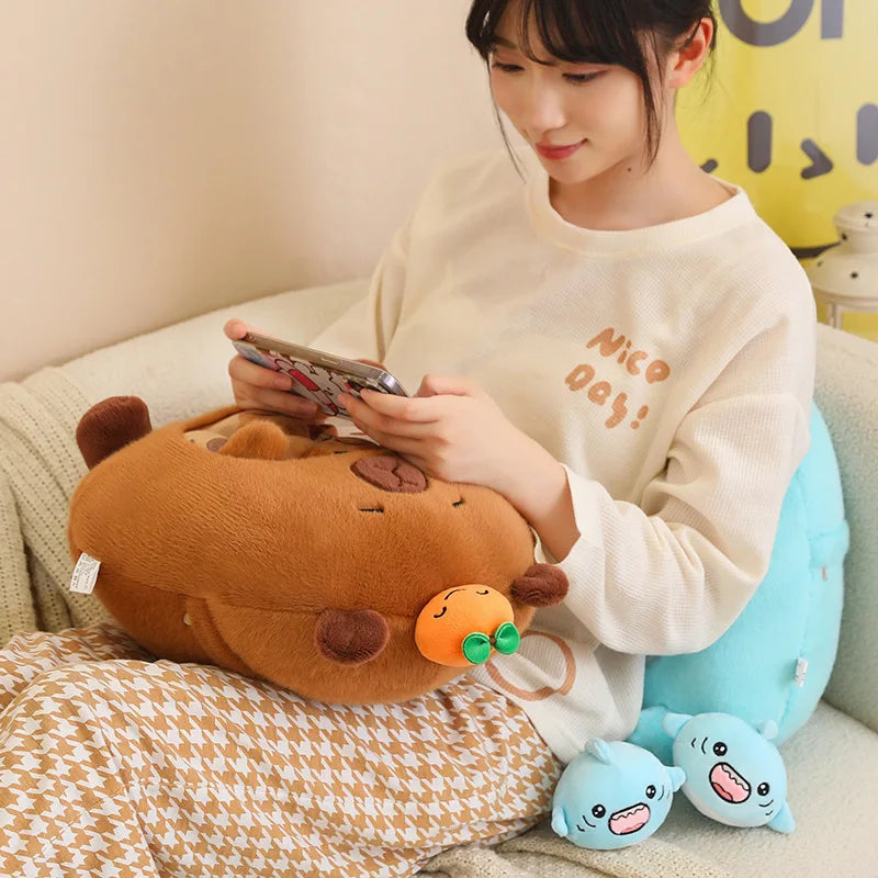眠そうな茶色いクマのぬいぐるみ お腹にミニくま入り ニンジン付き