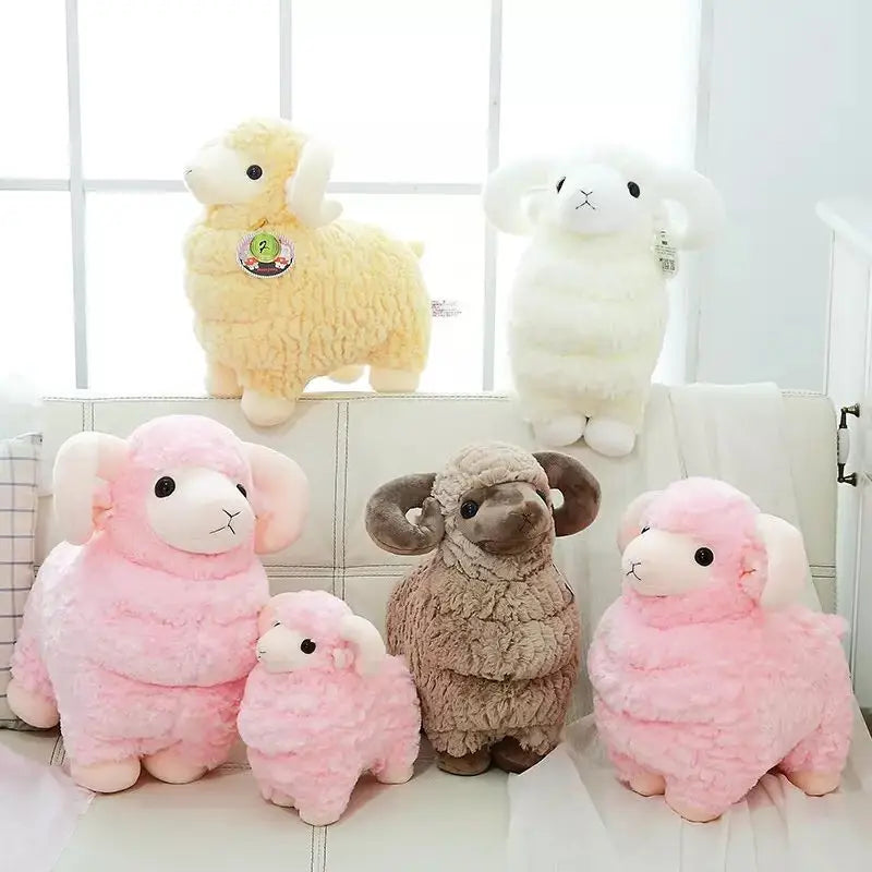 フワフワ 羊のぬいぐるみ 角付き クリームと白