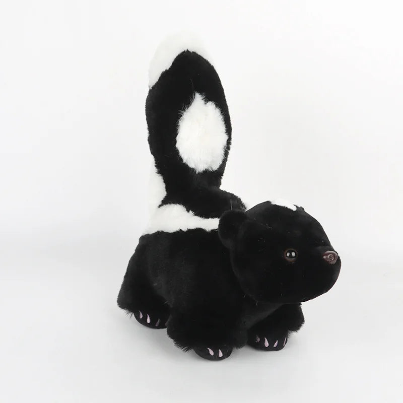 ふわふわしっぽのスカンクぬいぐるみ