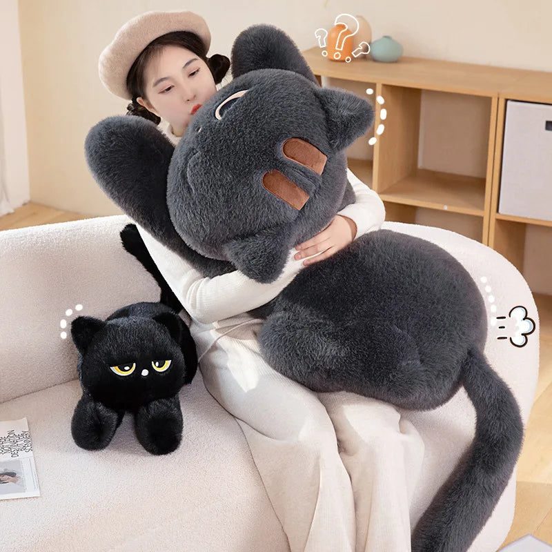 不機嫌顔のふわふわ黒猫 伏せぬいぐるみ