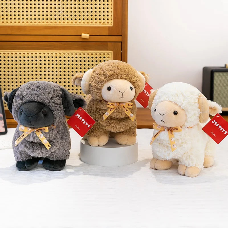 かわいい ふわふわ 仔羊のぬいぐるみ「HAPPY LUCKY」リボン付き