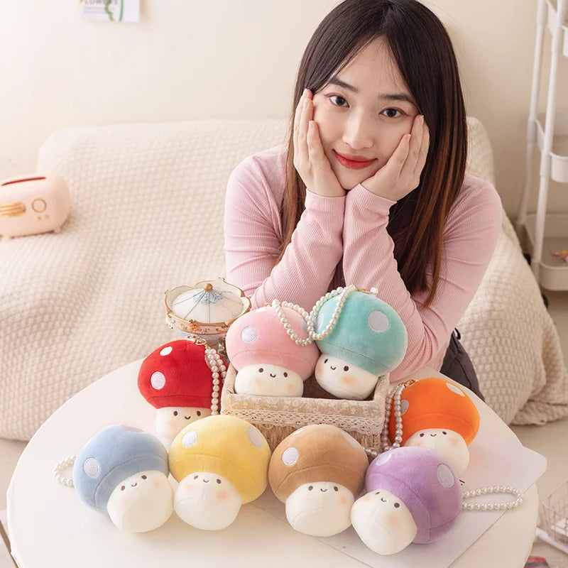 ふわふわ笑顔のカラフル水玉キノコ ミニぬいぐるみ