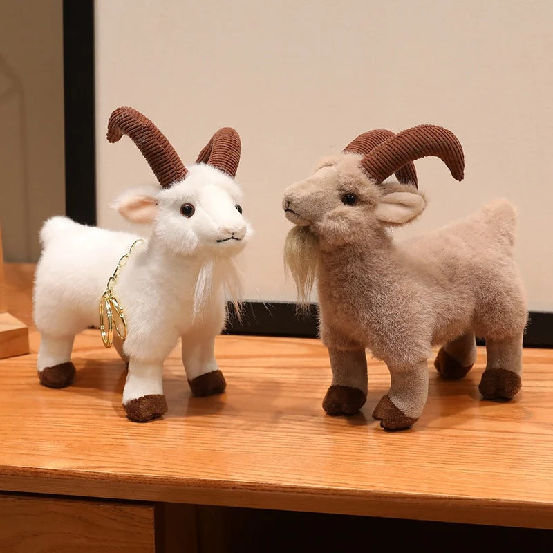 リアルな角付きヤギ ぬいぐるみ ふわふわ 白と茶色
