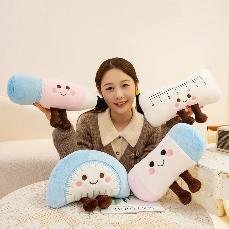 ふわふわ笑顔のパステル文房具ぬいぐるみ