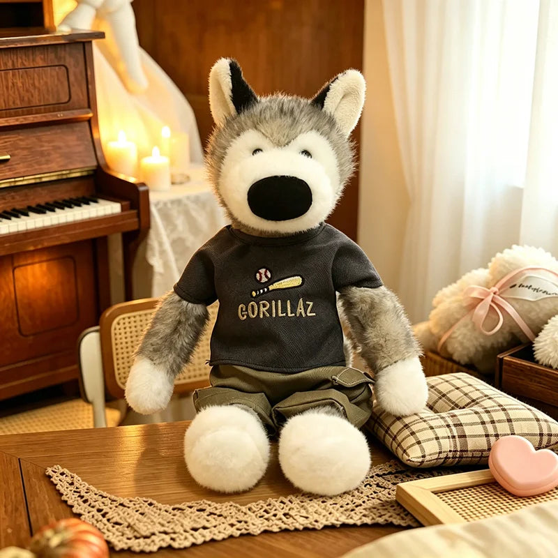 優しい表情の洋服着た動物ぬいぐるみ