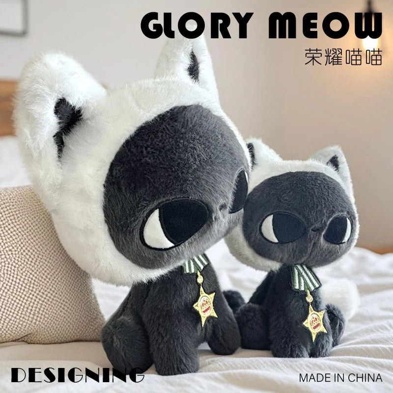 大きな瞳の メダル付き グレー＆ホワイト 猫 ぬいぐるみ
