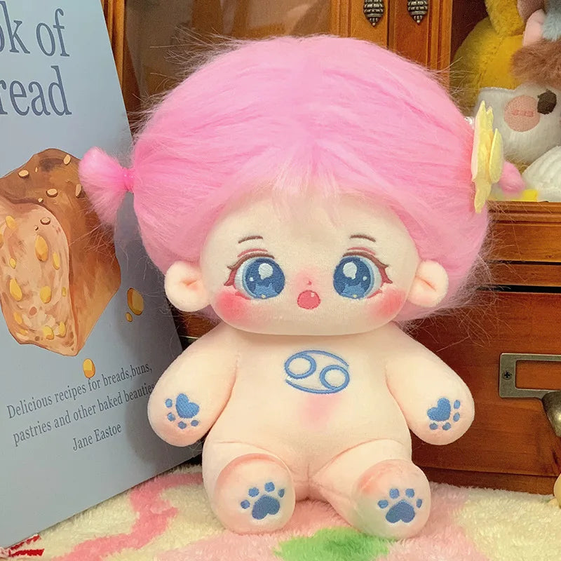ぬいぐるみ ピンク髪のキラキラ瞳 イチゴ柄ワンピースと帽子