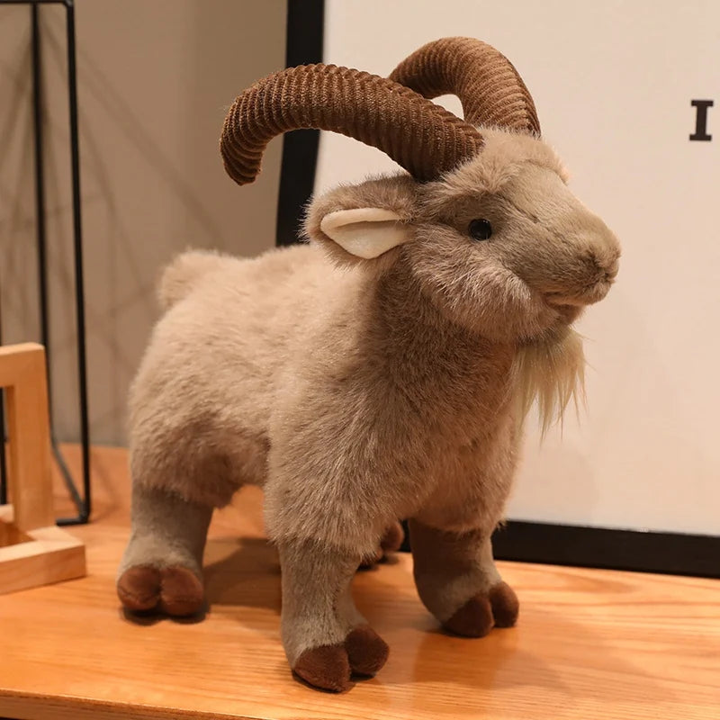 リアルな角付きヤギ ぬいぐるみ ふわふわ 白と茶色
