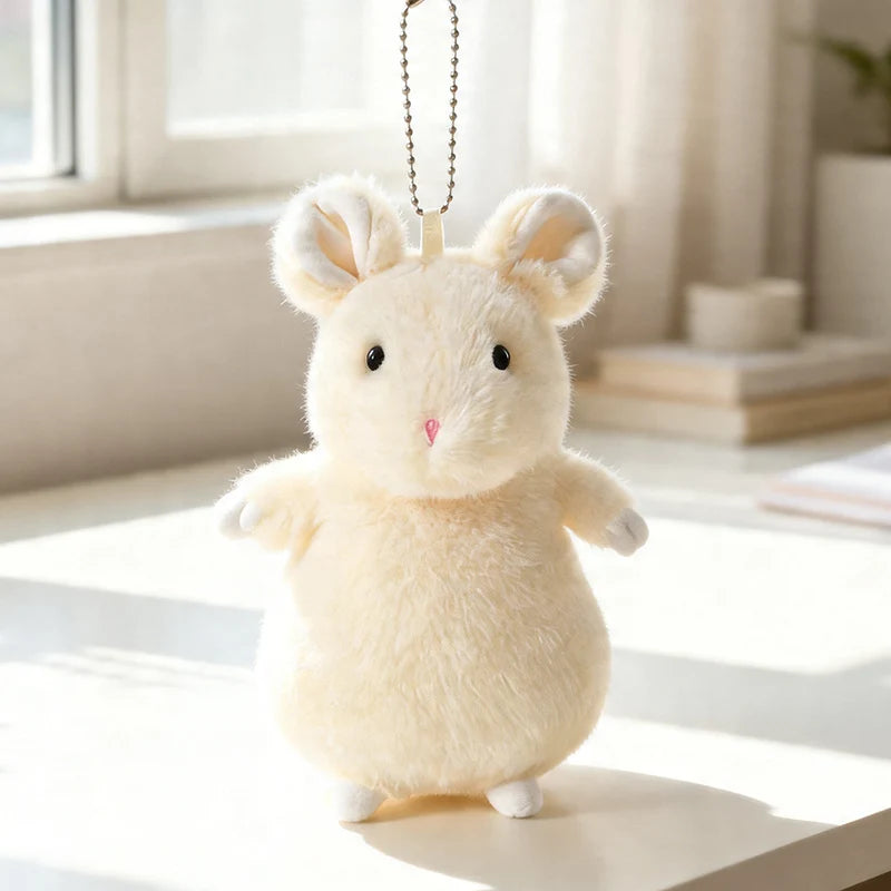 ふわふわでかわいいパステルカラーのハムスターぬいぐるみ
