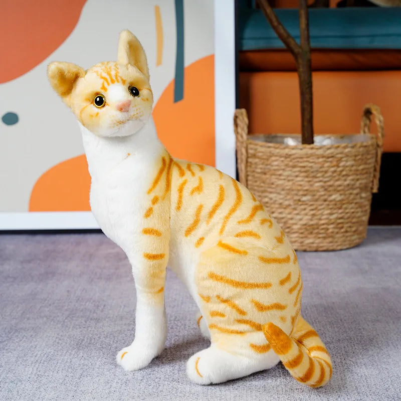リアルな猫のぬいぐるみ – 茶トラ、キジトラ、シャム
