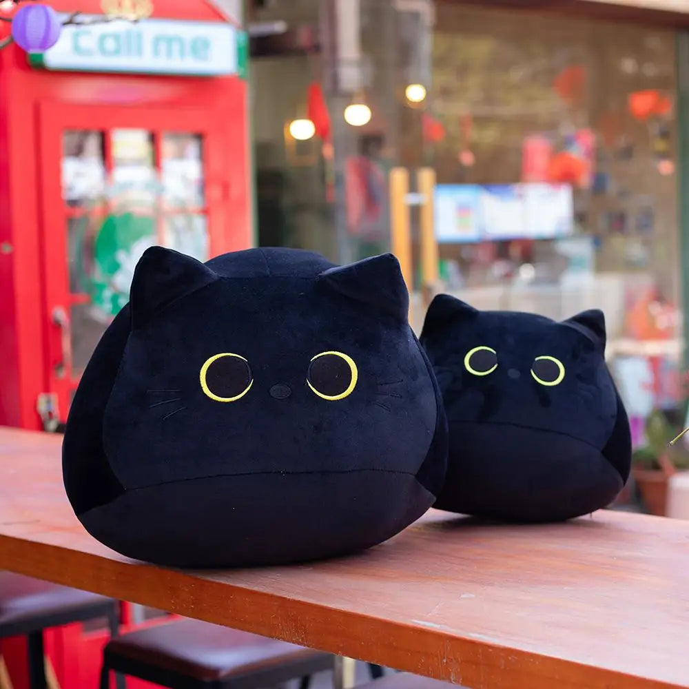 もちもち黒猫ぬいぐるみ 黄色い目のまん丸クッション