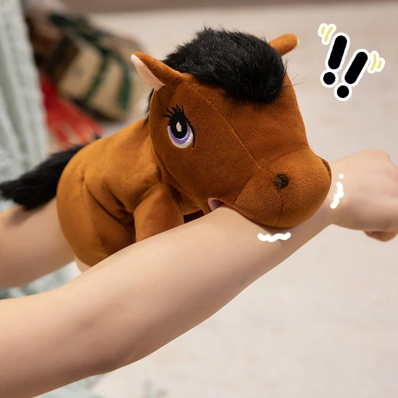 ふわふわ 馬 と ポニー の ぬいぐるみ ハンドパペット