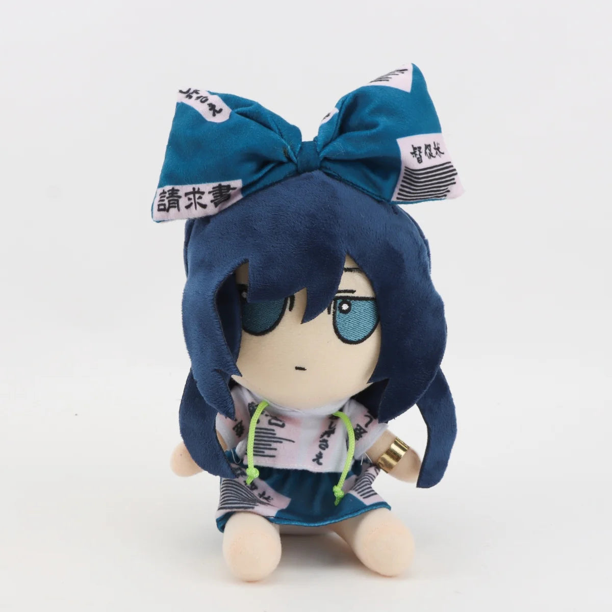 請求書柄リボンと紺髪パーカーのアニメぬいぐるみ