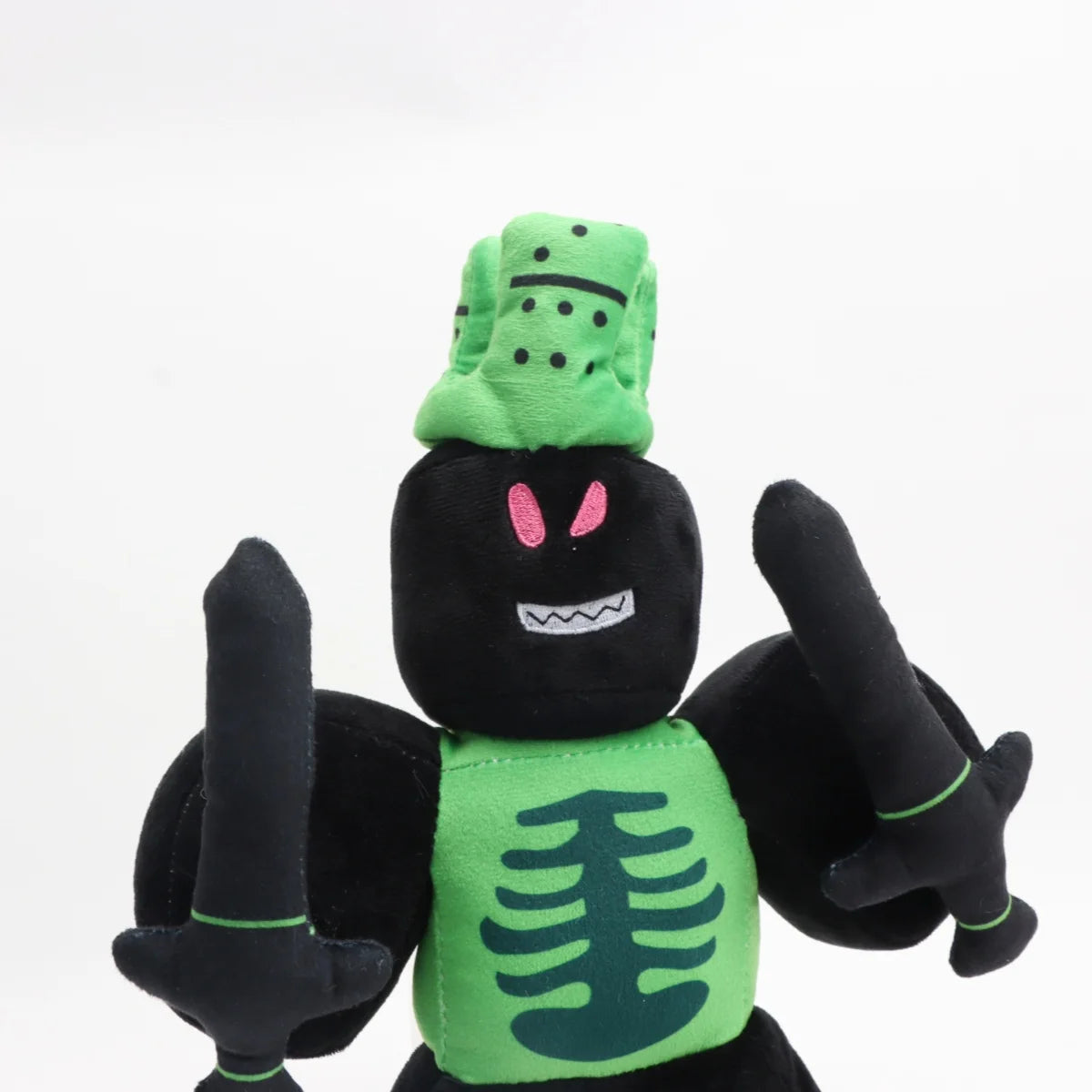 黒緑ツインソード骸骨キャラクターぬいぐるみ