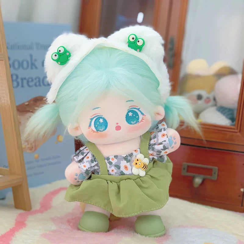 ぬいぐるみ ピンク髪のキラキラ瞳 イチゴ柄ワンピースと帽子