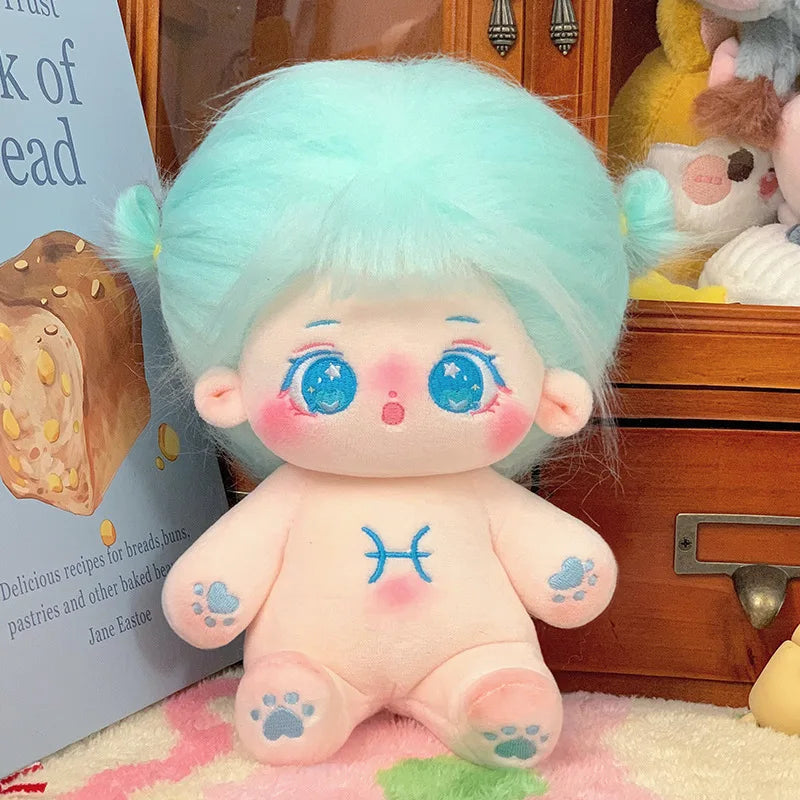 ぬいぐるみ ピンク髪のキラキラ瞳 イチゴ柄ワンピースと帽子