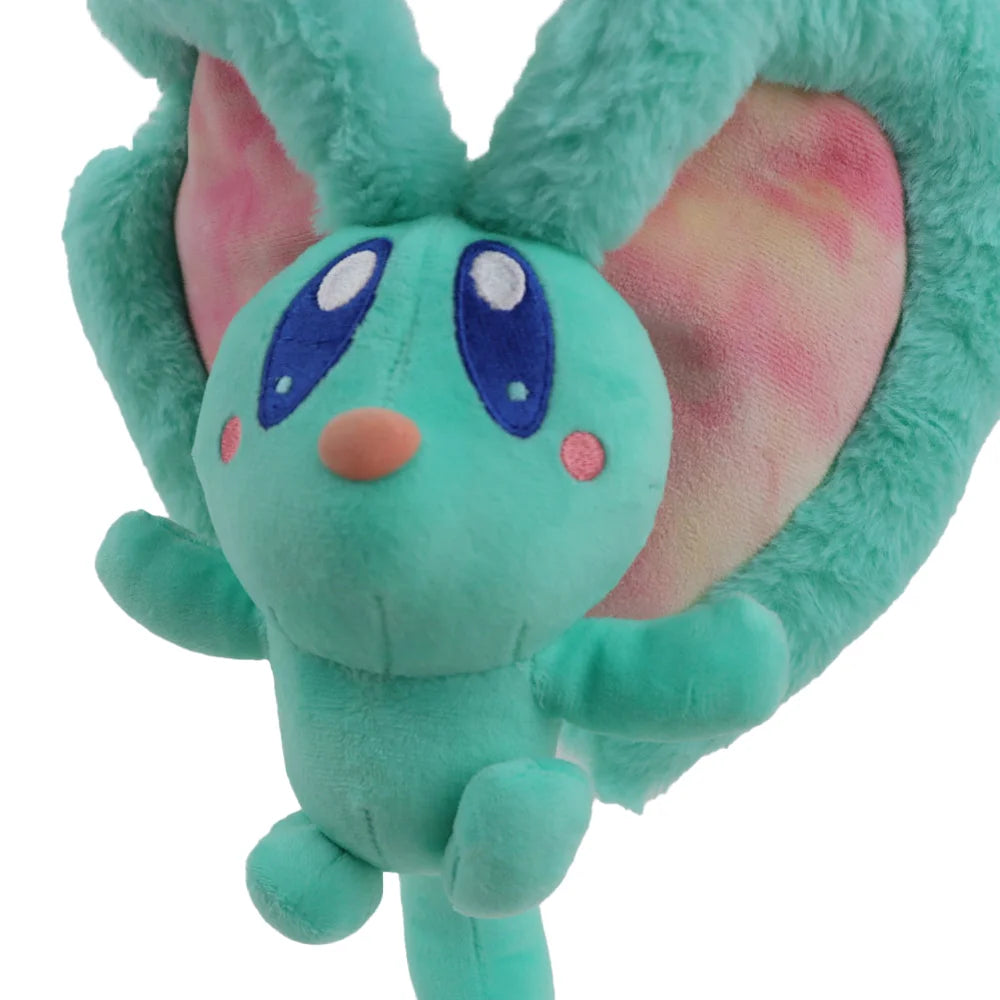 ふわふわミントグリーンの翼付きぬいぐるみ