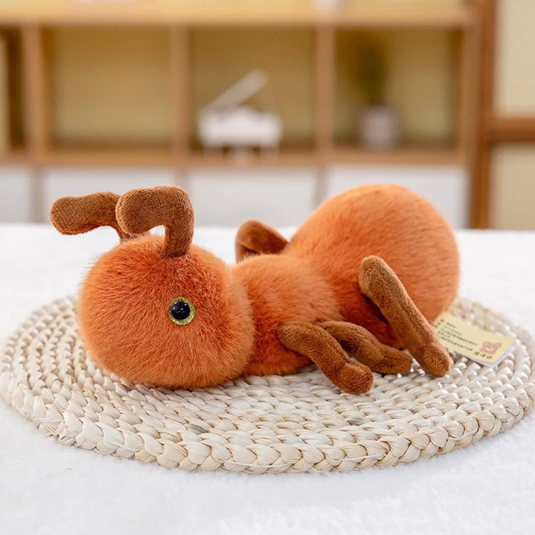 リアルで可愛い ふわふわ アリ ぬいぐるみ
