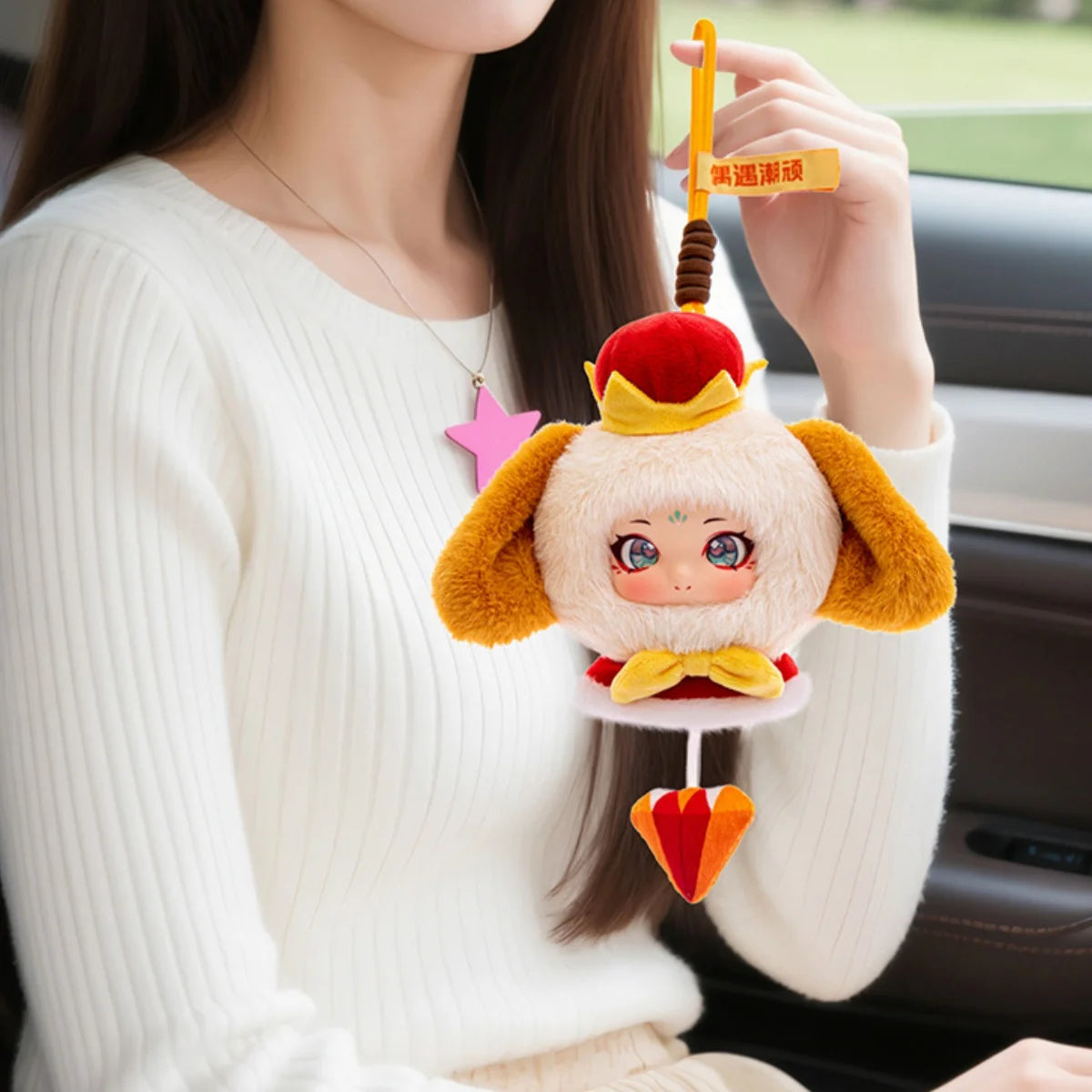 ふわふわ 赤い フード ドール キーホルダー 花チャーム