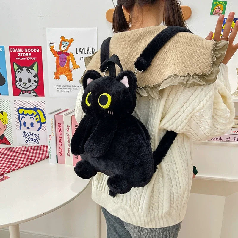 もこもこ黒猫の大きな目 ぬいぐるみリュック