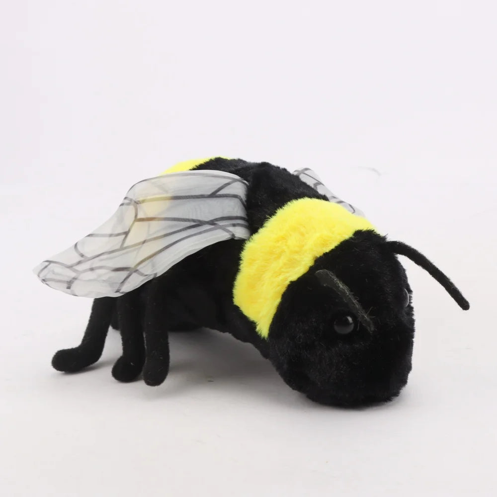 リアルなふわふわマルハナバチのぬいぐるみ