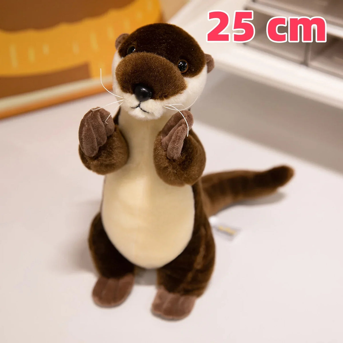 カワウソ ぬいぐるみ 青い魚を抱っこした可愛いマスコット