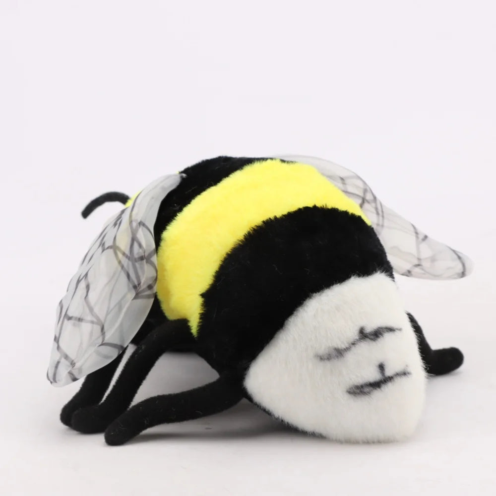 リアルなふわふわマルハナバチのぬいぐるみ