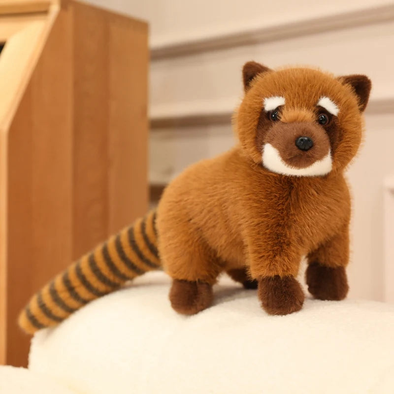 ふわふわ リアルなレッサーパンダぬいぐるみ しま模様のしっぽ