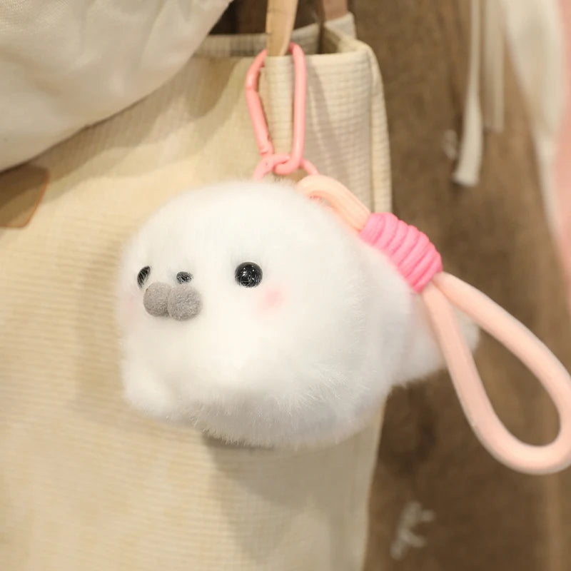 三段重ねのふわふわ白いアザラシぬいぐるみ