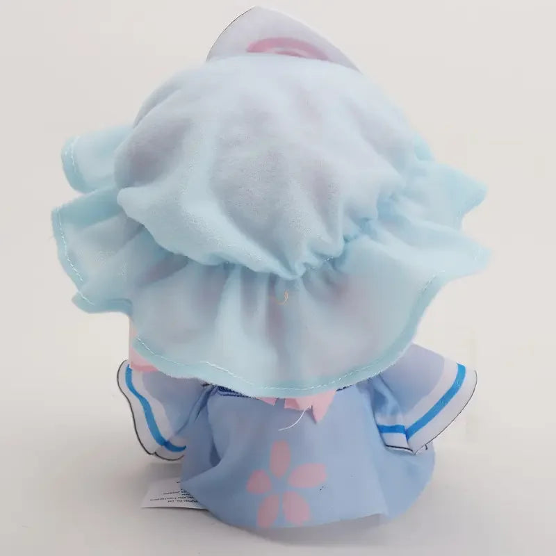水色のフリル帽子と桜模様ドレスのデフォルメぬいぐるみ