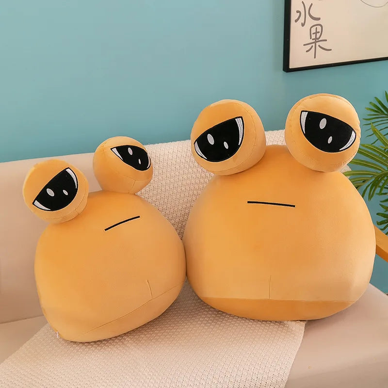 大きな目のアプリコットカラー ふわふわクッション