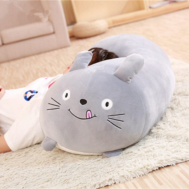 舌を出したグレーのスクイシュマロ猫のぬいぐるみ、20cm