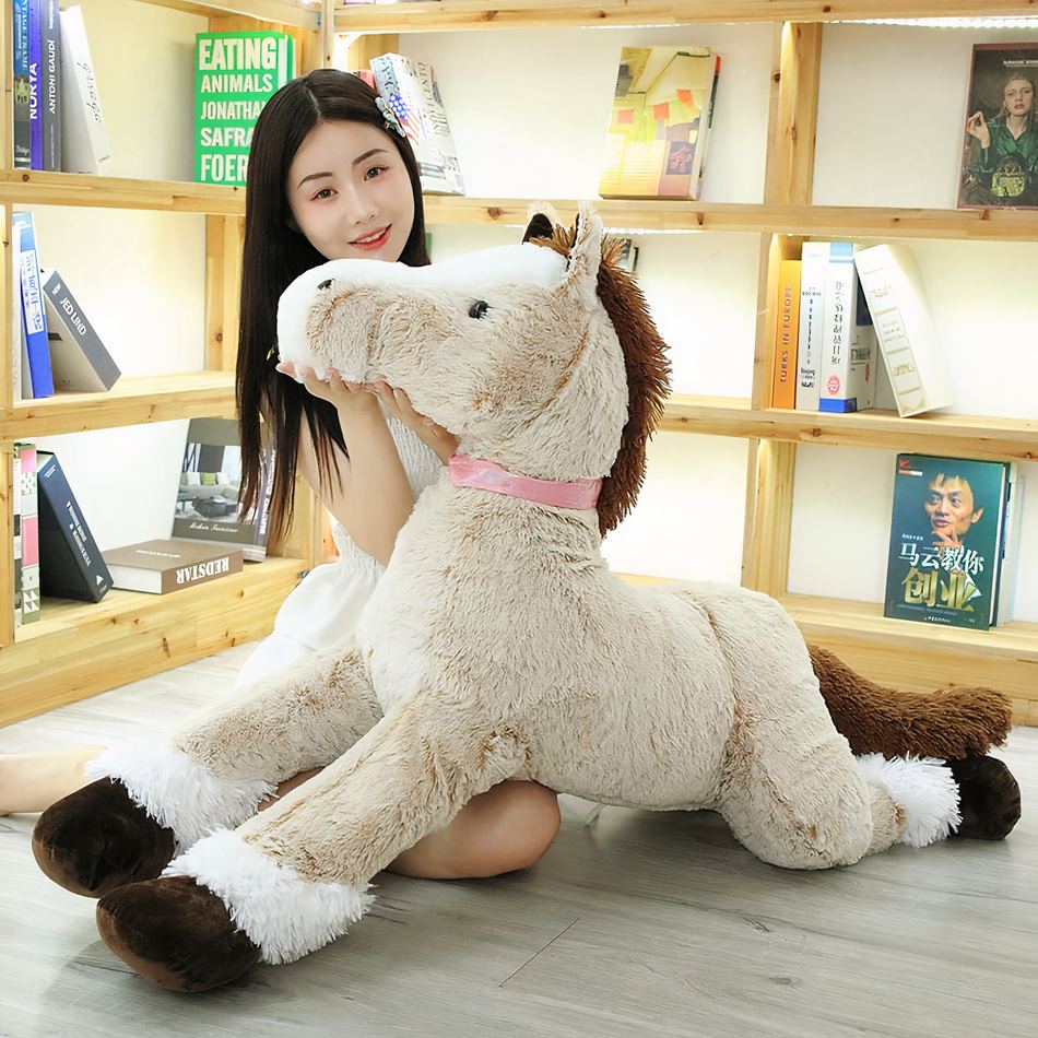 柔らかい茶色と白のぬいぐるみの馬、抱きしめたくなる、子供用、120cm、The Plush Company