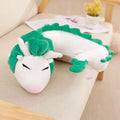 白と緑の長いドラゴンのぬいぐるみ
